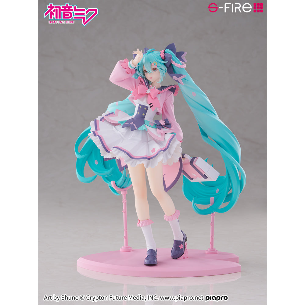 【2027年8月頃お届け予定】初音ミク 新学期 フィギュア