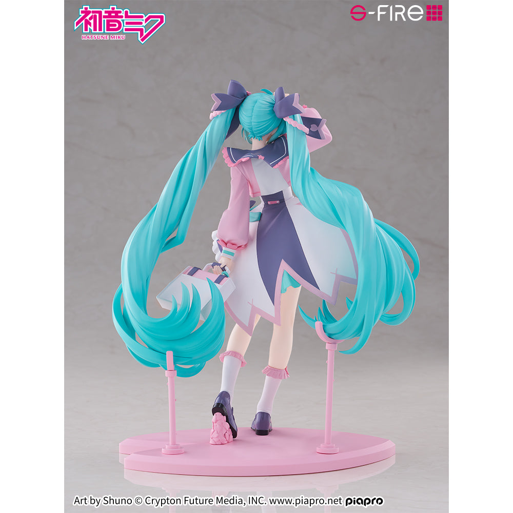 【2027年8月頃お届け予定】初音ミク 新学期 フィギュア