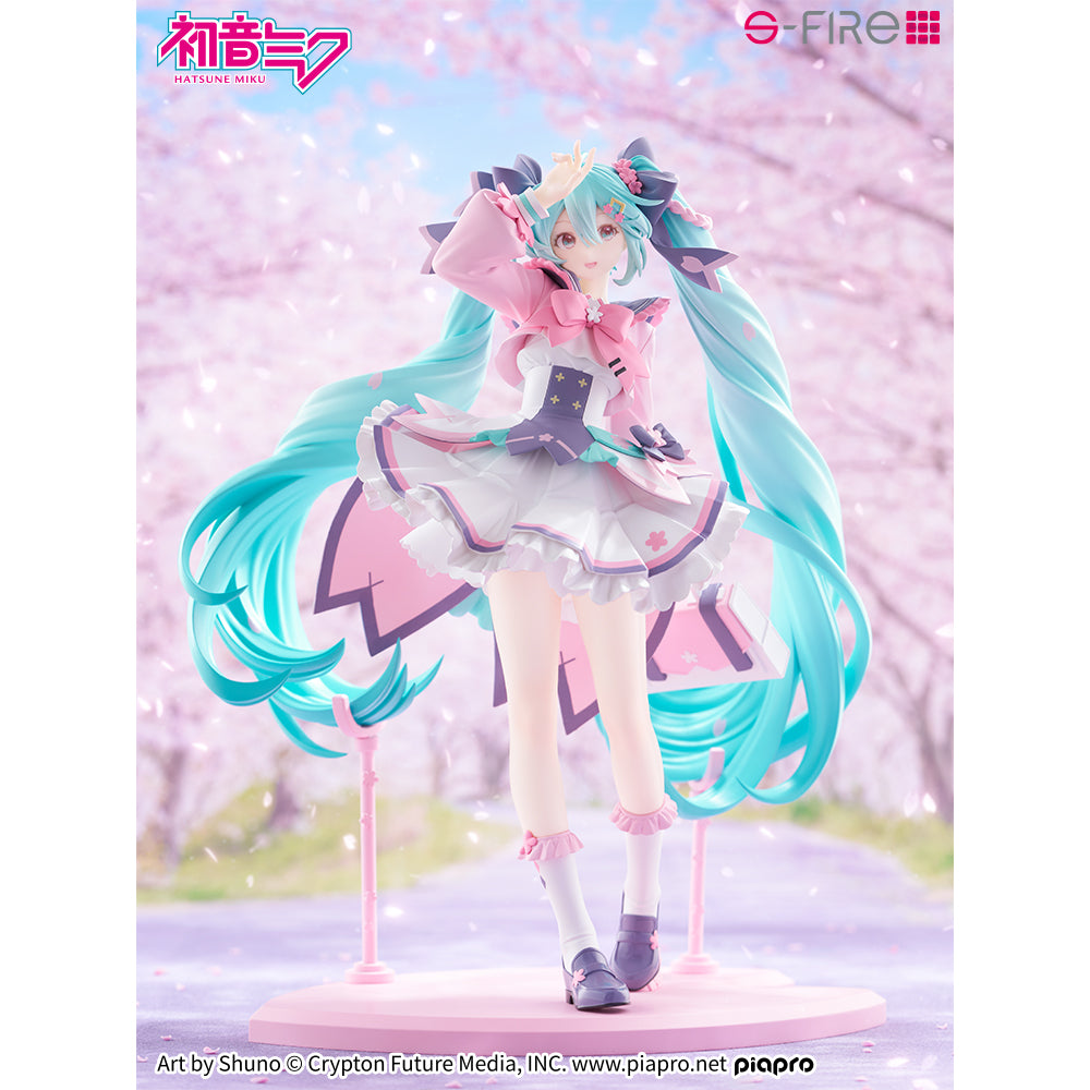 【2027年8月頃お届け予定】初音ミク 新学期 フィギュア